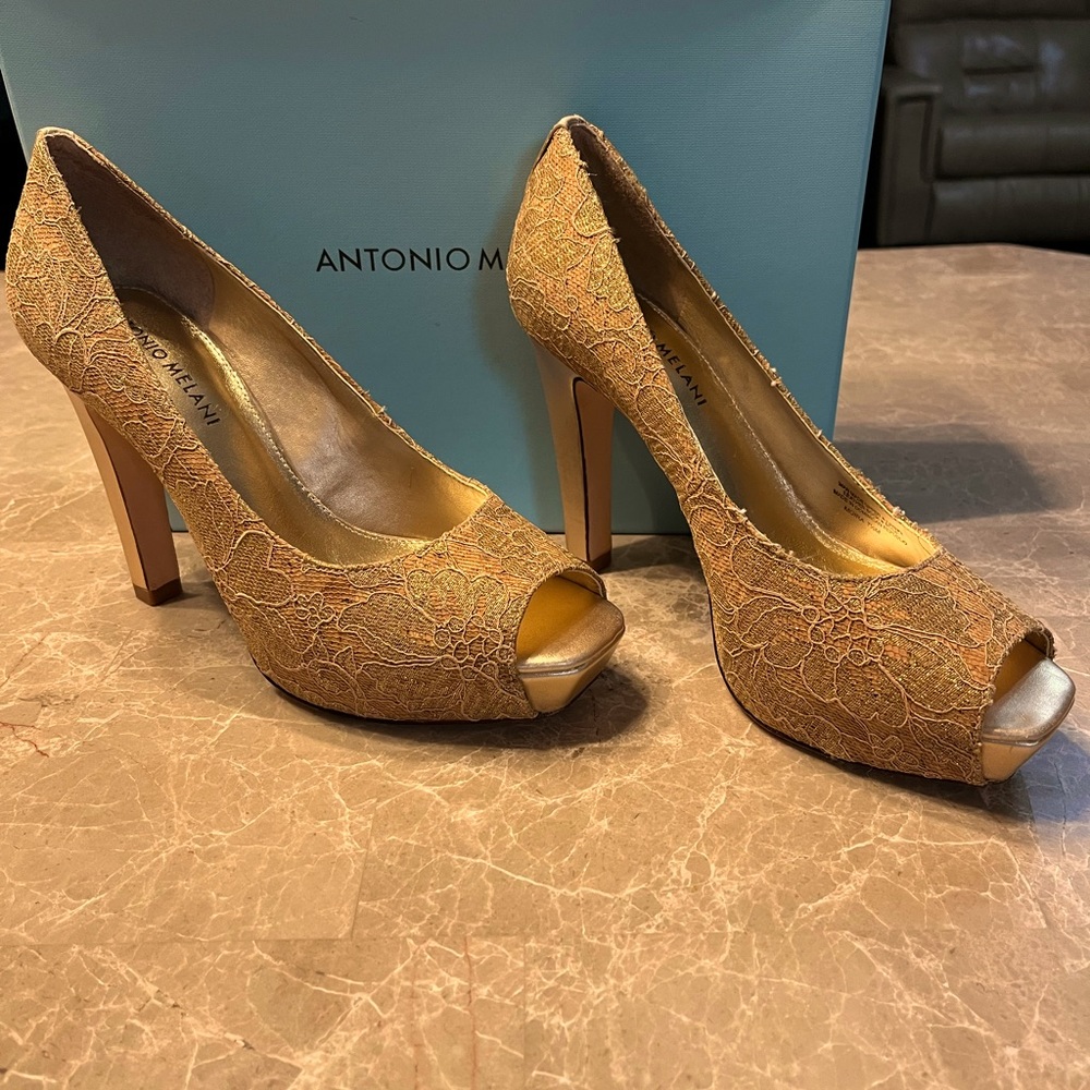 Antonio Melani gold, lace, open toe pumps. Size 7.5. New in box.